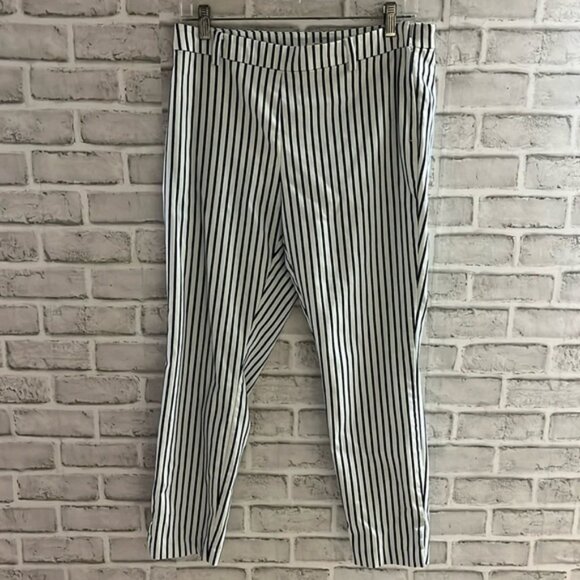 H & M white navy blue stripe womens dress Straight pants cute size - Picture 1 of 6